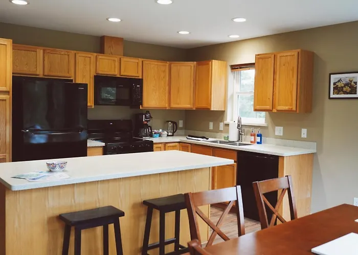 Lakeshore Lodging Apartment E