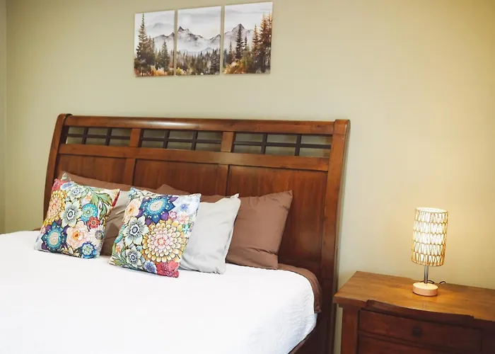 Lakeshore Lodging Apartment F